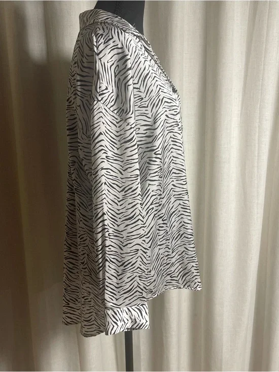 Zara Silky Zebra-Print Button Front Women's Top - Black & White - Picture 4 of 7